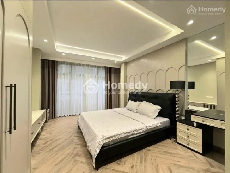 Bán Nhà Đại La 40M / Dân Xây Mới/ Full Công Năng Chuẩn/ Thang Máy/ 30M Ra Phố