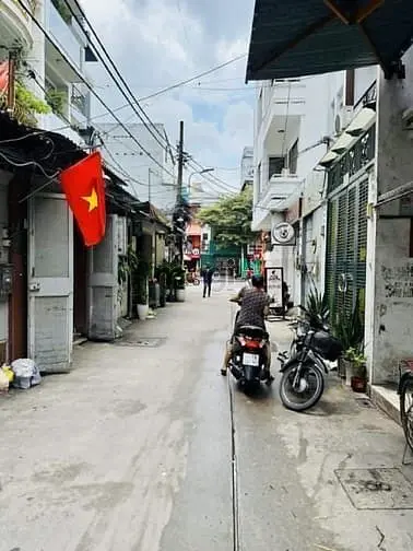 Q1- Nguyễn Thị Minh Khai- 3 Tầng 3Pn- Khu Vip