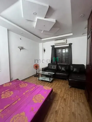 Cho Thuê Nguyên Căn Gần Xuân Thủy (4X14M) 1 Trệt 3 Lầu. Giá Thuê 37Tr