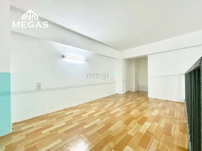 Phòng Gác Mới Rộng Rãi - Ưu Đãi Giá Tốt - Ngay Trung Tâm Quận 2