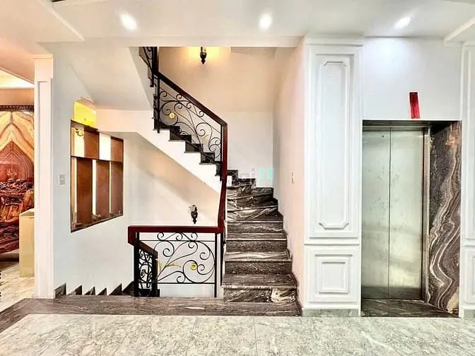 Gò Vấp, Bán Nhà Hẻm Ô Tô Phan Văn Trị P5, Ngay Tttm Emart.