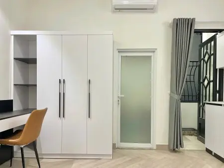 Cho Thuê Phòng Gần Trường Sa, Phú Nhuận, Ban Cong, Máy Giặt Riêng, Mới 100%. Giá Chỉ 5Trx