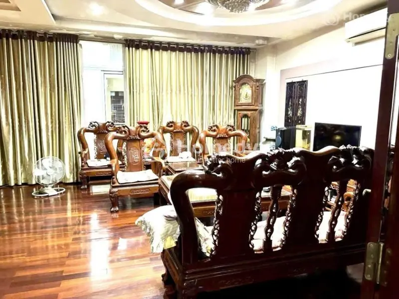 Gấp, Chính Chủ Bán Nhà Phân Lô Hoàng Quốc Việt, Ô Tô Vào Nhà, 115M, Có Thang Máy Chỉ 36.5 Tỷ