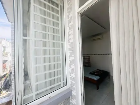 Cho Thuê Phòng Có Ban Công, Máy Lạnh Tại Q. Tân Phú