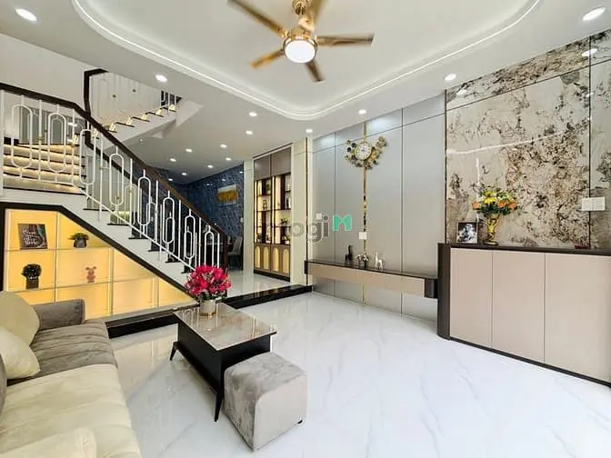 Nhỉnh 5 Tỷ Sở Hữu Nhà 50M2 Mới Cứng - Hẻm Ô Tô Lớn - Gần Ngã 6 Gò Vấp