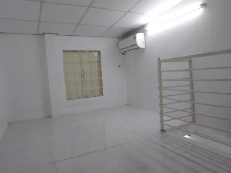 Phòng Trọ 12M2 Có Gác Suốt, Đường Nguyễn Hữu Cảnh Q. Bình Thạnh