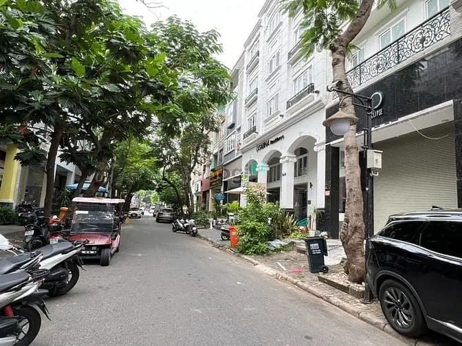 Nhà Phố Khu Hưng Gia Hưng Phước, Phú Mỹ Hưng Thuê Để Ở Và Văn Phòng