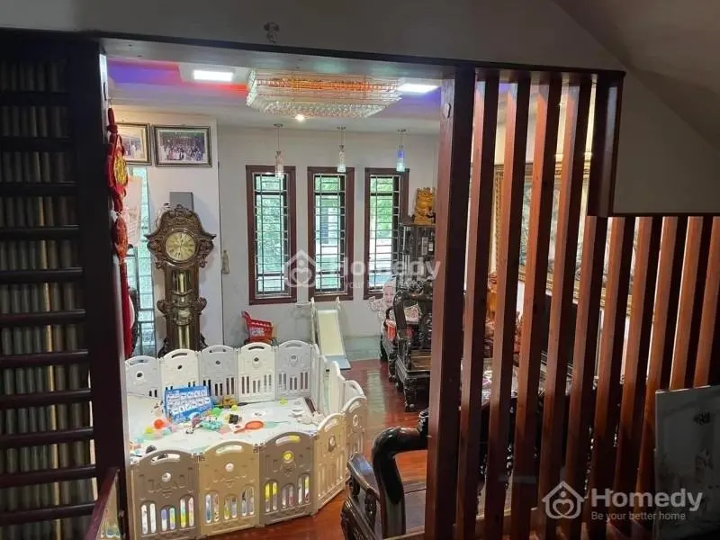 Siêu Hiếm Đồng Me - Phân Lô - Gara 2 Ô Tô - Ô Chờ Thang Máy - Ngõ Thông - Sát Phố - Nhà Cực Đẹp.