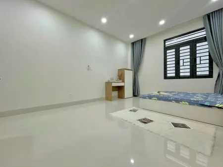 Cho Thuê Phòng 40M2 Cửa Sổ Ngay Sân Bay Tân Sơn Nhất Tân Bình Gần Nhà Ga T3