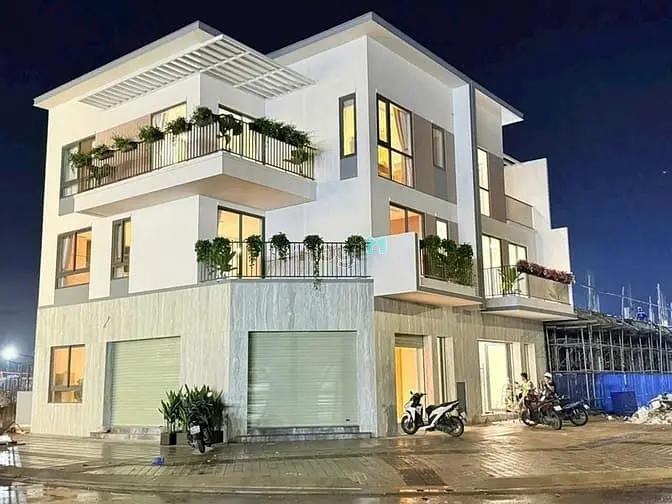 Nhà Phố Thương Mại Mặt Tiền Đường Lê Lai Chỉ 2 Tỷ 500Tr Nhận Nhà