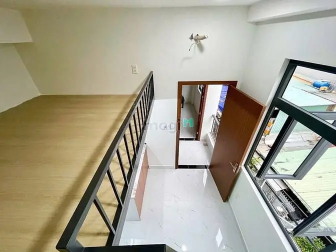 Duplex Cửa Sổ Lớn Gác Cao Full Nội Thất Gần Kcx Tân Thuận Giá Rẻ