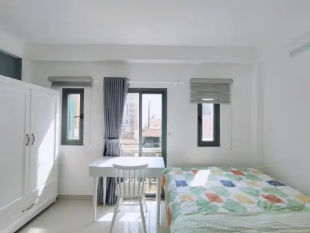 Phòng Đẹp Mới Xây 5P Đi Chợ Tân Mỹ - Có Thang Máy