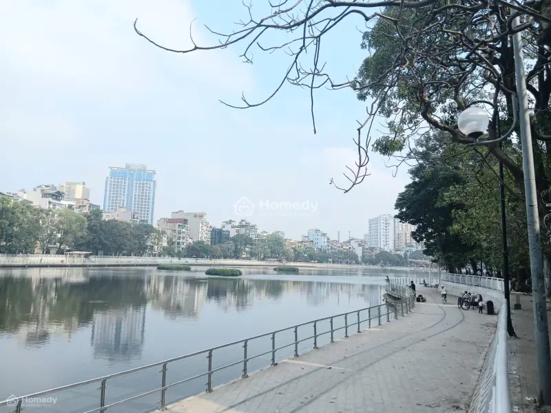 Bán Nhà View Đẹp Hồ Hoàng Cầu - 40M - Full Nội Thất - Thang Máy - Mặt Hồ - Ô Tô Chạy Trước Nhà