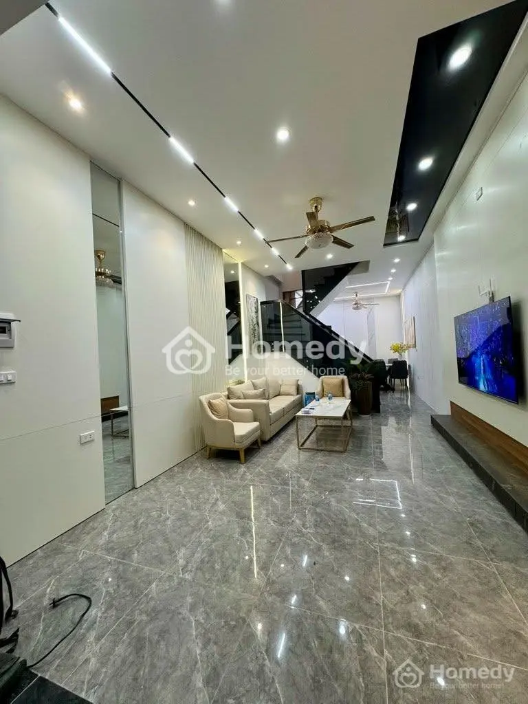 Ngã Tư Minh Khai ,Kim Ngưu–| 60M² | 5 Tầng_Ô Tô Đỗ -13,5 Tỷ