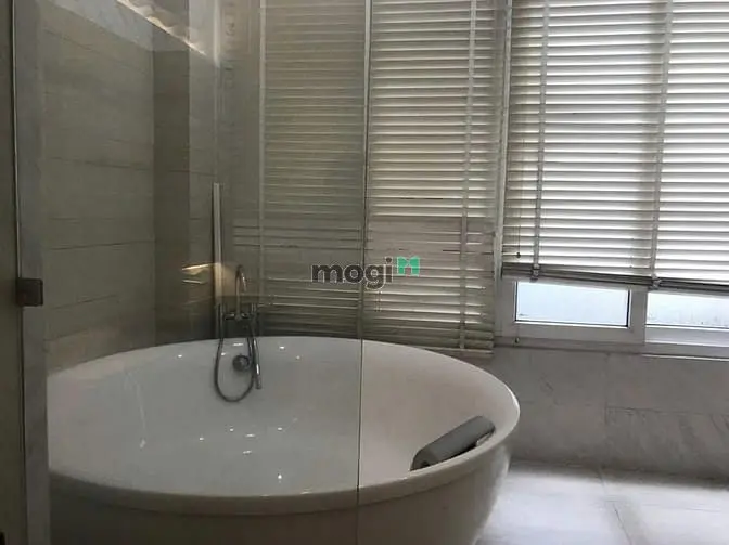 Nhà 4 Lầu - Hẻm 279 Huỳnh Văn Bánh (Dt Sàn 183M²) Hđt 30 Triệu