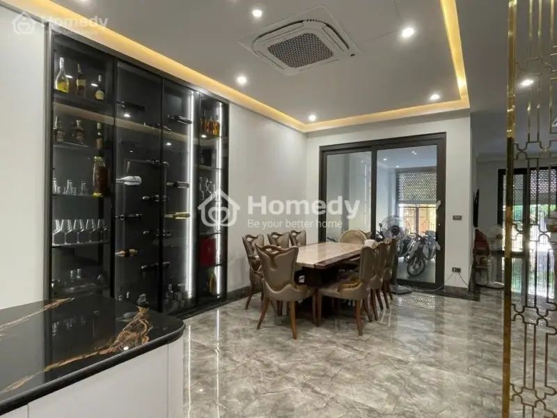 Rẻ Nhất Khu Vực, Bán Nhà Hoàng Hoa Thám, Ô Tô Vào Nhà, 70M Có Thang Máy, Chỉ 21 Tỷ