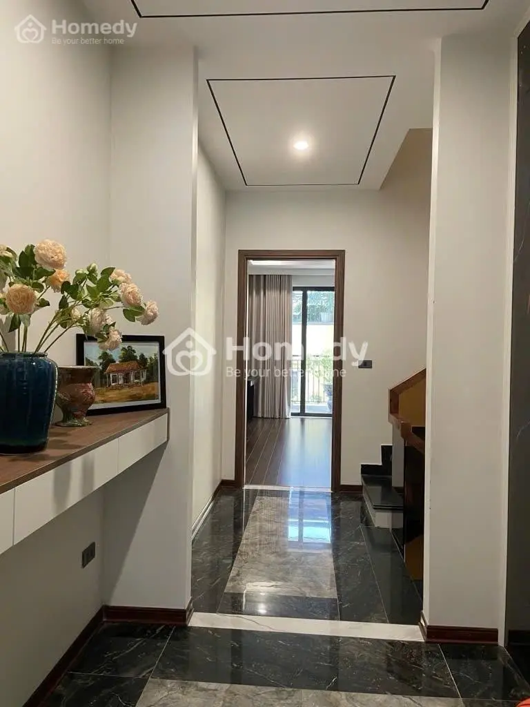 Rẻ Nhất Khu Vực, Bán Nhà Hoàng Hoa Thám, Ô Tô Vào Nhà, 70M Có Thang Máy, Chỉ 21 Tỷ