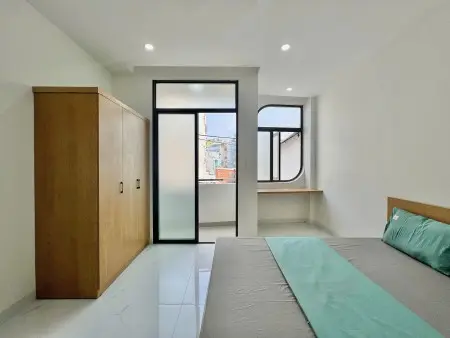 Phòng Cửa Sổ Đón Nắng Ngay Phạm Văn Bạch Tân Bình