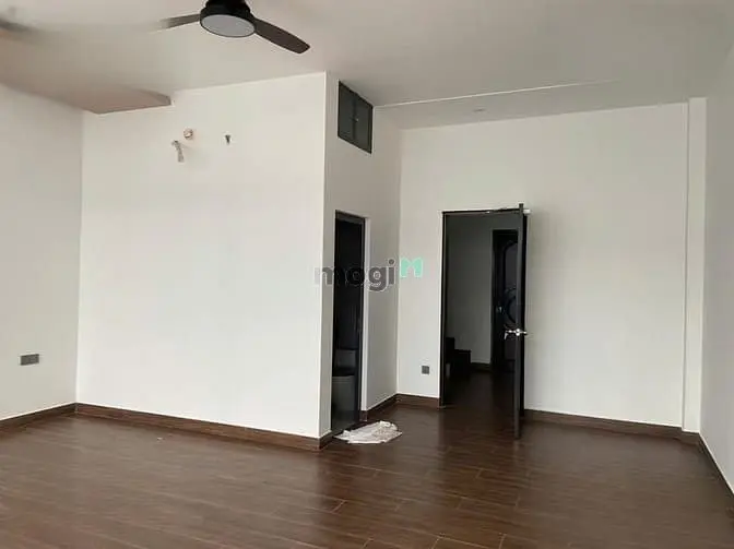 Nhà Cho Thuê 6X20 3Lầu 5Pn Đường Quách Văn Tuấn, Phường 12, Tân Bình