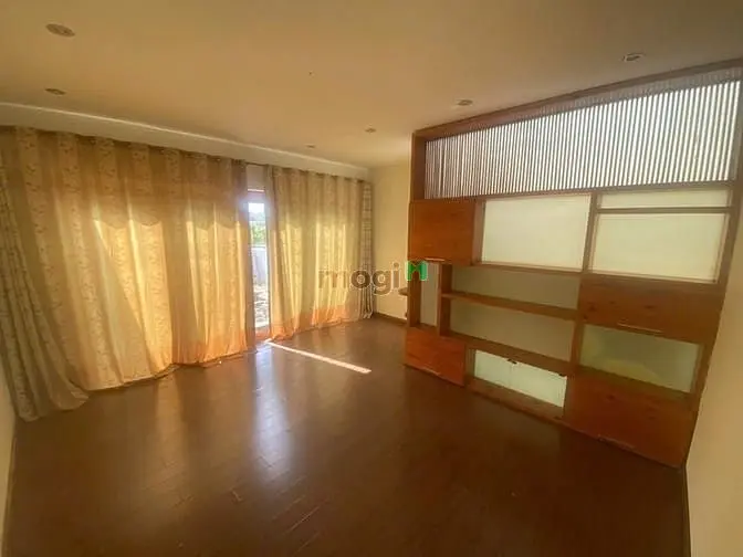 Bán Nhà Phố Khu Đô Thị Cát Lái- Thạnh Mỹ Lợi. Dt: 5 X17 ( 4 Tầng)