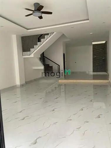 Nhà Cho Thuê 6X20 3Lầu 5Pn Đường Quách Văn Tuấn, Phường 12, Tân Bình