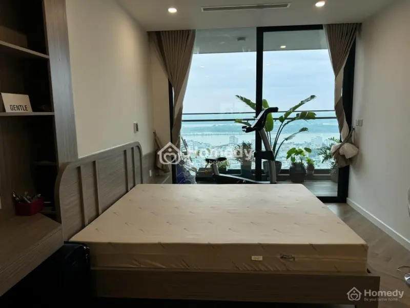 Cho Thuê Căn Hộ 3 Ngủ Đẳng Cấp Sunshine Golden River – View Đẹp, Nội Thất Xịn