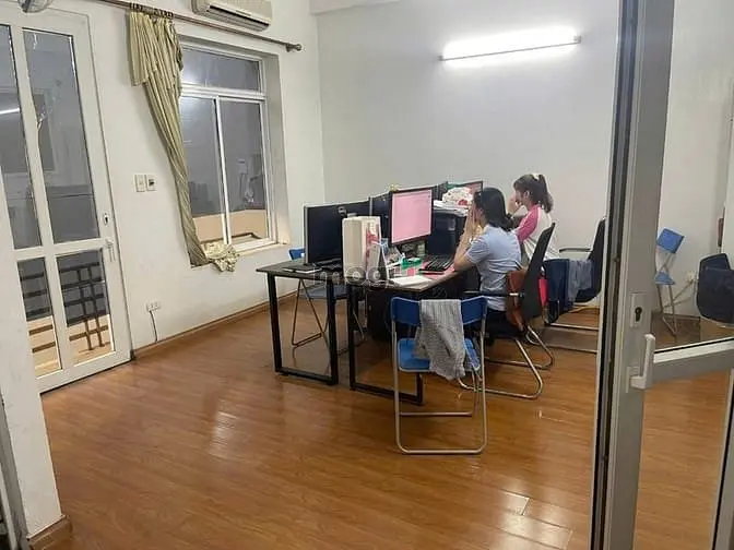 Cho Thuê Nhà Ngõ 193 Trung Kính 50M X7T Thang Máy