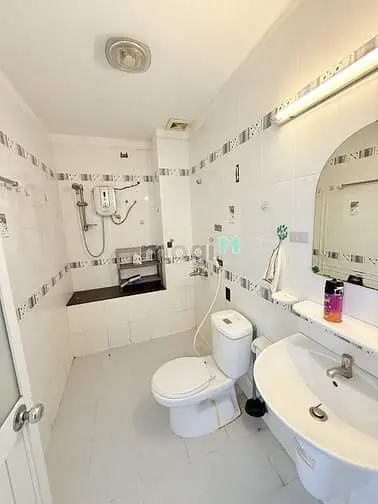 Cách Mạng Tháng Tám Hẻm Xe Hơi 5M X 19M - 4 Tầng Chỉ 14.8 Tỷ