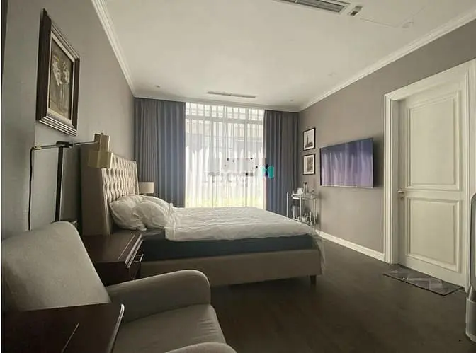 Bán Nhà Mặt Phố Khúc Thừa Dụ | Hàng Hiếm | 40M2 | Mt 4M | Giá 33 Tỷ