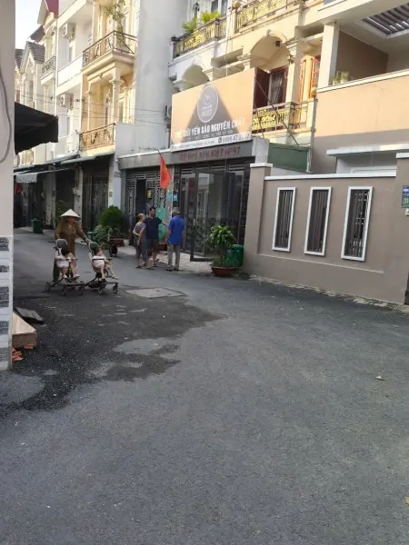 Quận 12 Cho Thuê Nhà Nguyên Căn, Gần Kdc Hiệp Thành City, Hẻm Xe Hơi 7M.