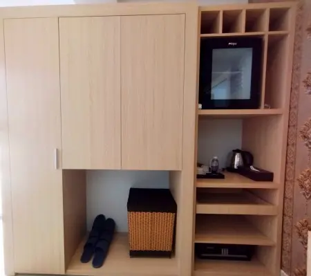 Cho Thuê Phòng Khách Sản View Tầng Cao Ngắm Thành Phố Giá Rẻ Gần Chợ Đầm Nha Trang