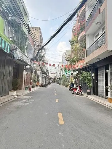 Lũy Bán Bích Đường 10 M , 3 Tầng - 4 M X15M Chỉ 9.8 Tỷ Thương Lượng.