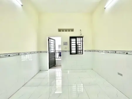 Phòng Ban Công, An Ninh Ngay Sân Bay, Cv Gia Định