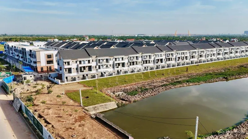 Bán Nhà Phố Liền Kề 75M2 . Ngay Chân Cầu Nguyễn Trãi Giá 4.7 Tỷ Rẻ Hơn 1/3 Giá Thị Trường