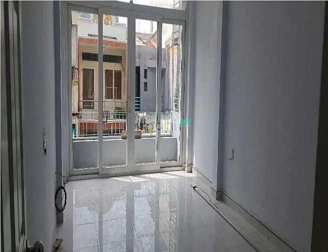 Cần Cho Thuê Nhà 1 Trệt 1 Lầu Hẻm Xe Hơi Ngô Tất Tố (Gần Quận 1)