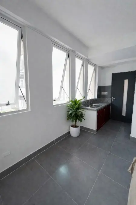 Phòng Ban Công Giá 4X Ngay Tại Lê Văn Lương Thuận Tiện Qua Ufm, Tdt