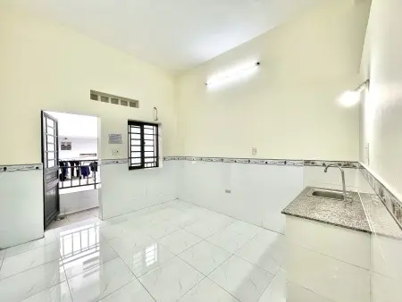 Phòng Ban Công, An Ninh Ngay Sân Bay, Cv Gia Định