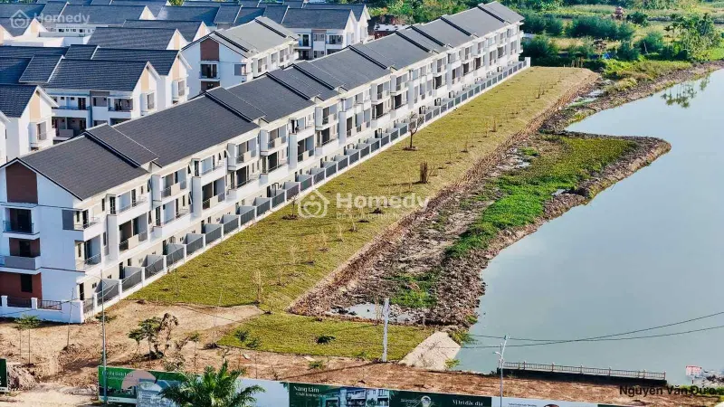 Bán Nhà Phố Liền Kề 75M2 . Ngay Chân Cầu Nguyễn Trãi Giá 4.7 Tỷ Rẻ Hơn 1/3 Giá Thị Trường