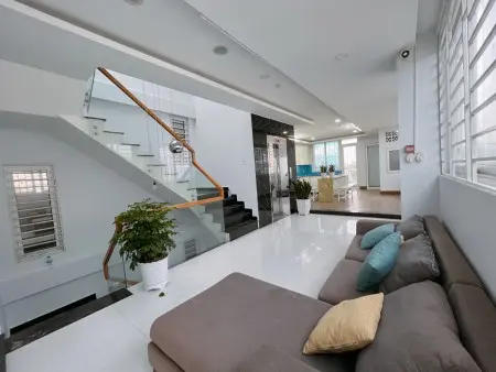 Ktx Trung Tâm Phú Nhuận – Quận 10 – Quận 5Giá Hạt Dẻ - Cao Cấp - Sang Trọng