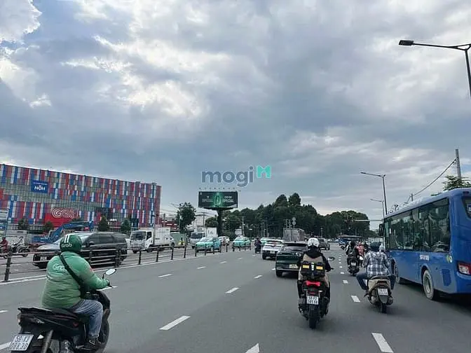 Bán Gấp Nhà Hxt Lê Trọng Tấn Tân Phú Ngang 7.2M 166M2 Tiện Xây 19.9 Tỷ