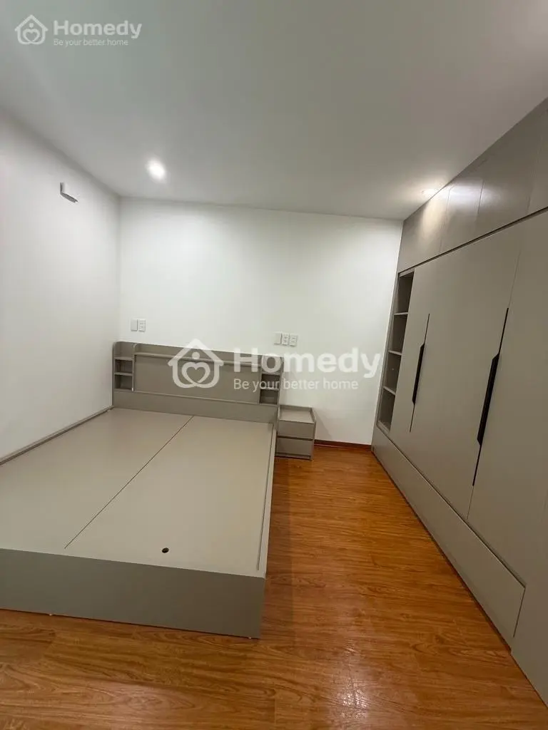 Bán Nhà Tập Thể Phố Nguyễn Bỉnh Khiêm, Hai Bà Trưng, 60M2 Gồm 2Pn, 2Vs Đẹp Ở Ngay!