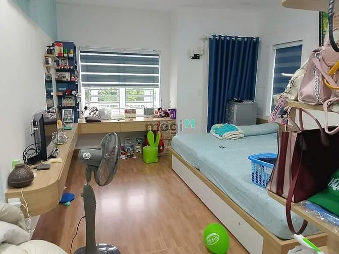 Bán Nhà 1 Trệt 2 Lầu 2Mt , Hxh , Phường Plb , Đỗ Xuân Hợp , Q.9