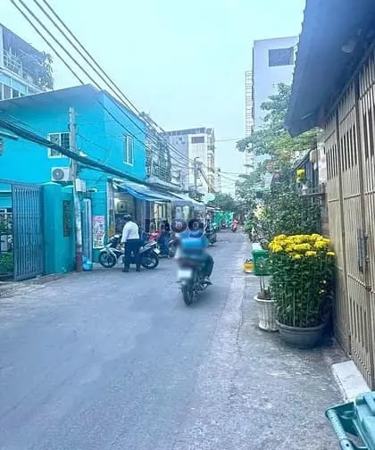 Hot! Nhà 2 Lầu Mặt Tiền Kinh Doanh Hẻm Xe Hơi Nguyễn Văn Quỳ, Quận 7