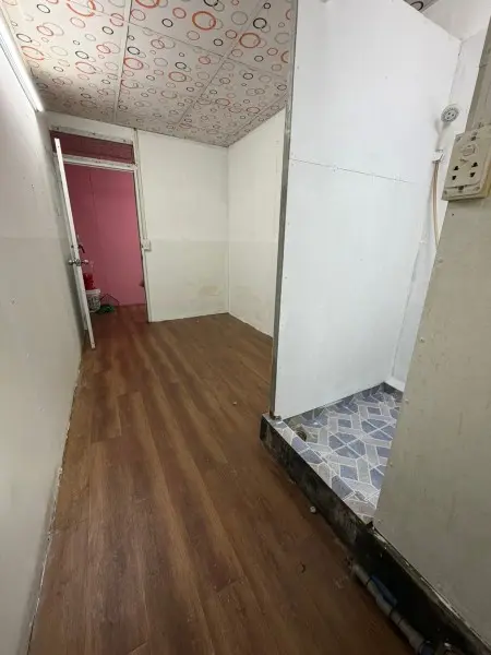 Phòng Cửa Sổ Trời Thoáng Mát, Tolet Riêng , Giờ Giấc Tự Do, Không Chung Chủ, Có Sân Để Xe Trong Nhà