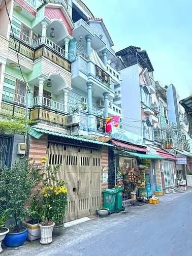 Hot! Nhà 2 Lầu Mặt Tiền Kinh Doanh Hẻm Xe Hơi Nguyễn Văn Quỳ, Quận 7