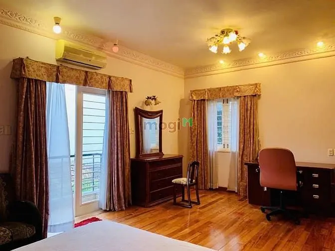 Biệt Thự Thảo Điền - 4 Tầng (13X25M) Đầy Đủ Nội Thất. Giá Thuê 90Tr/Th