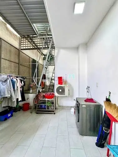 Bán Nhà Hẻm 4,5M Quang Trung,P.14, 3,8 X 13, 3 Tầng, 3Pn Giá 5.6 Tỷ Tl