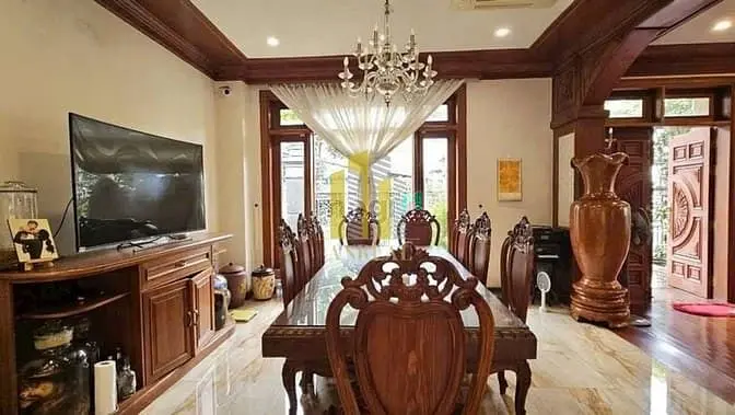 Biệt Thự Cao Cấp Trần Não - Thang Máy- Nội Thất Xịn- Giá 130 Triệu