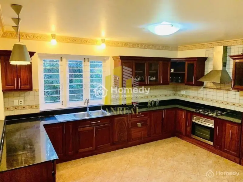 Cho Thuê Villa Đủ Nọi Thất Đường Thảo Điền - Khu An Ninh Giá 3500 Usd