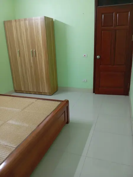 Cho Thuê Nguyên Tầng 02 Phòng Ngủ Riêng Biệt Tại Ngõ 120 Yên Lãng, Thịnh Quang, Đống Đa